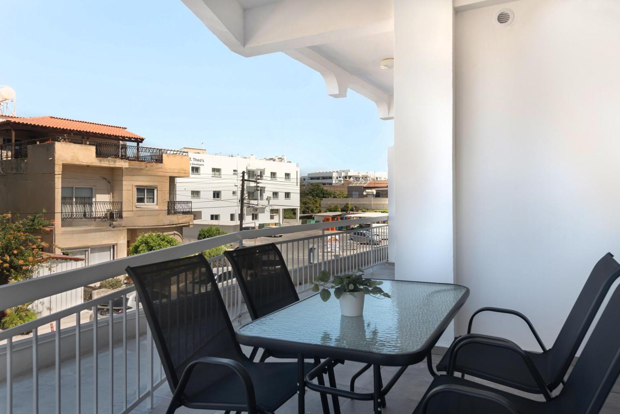 Phaedrus Living City Breeze Residences Finesse Larnaca Zewnętrze zdjęcie